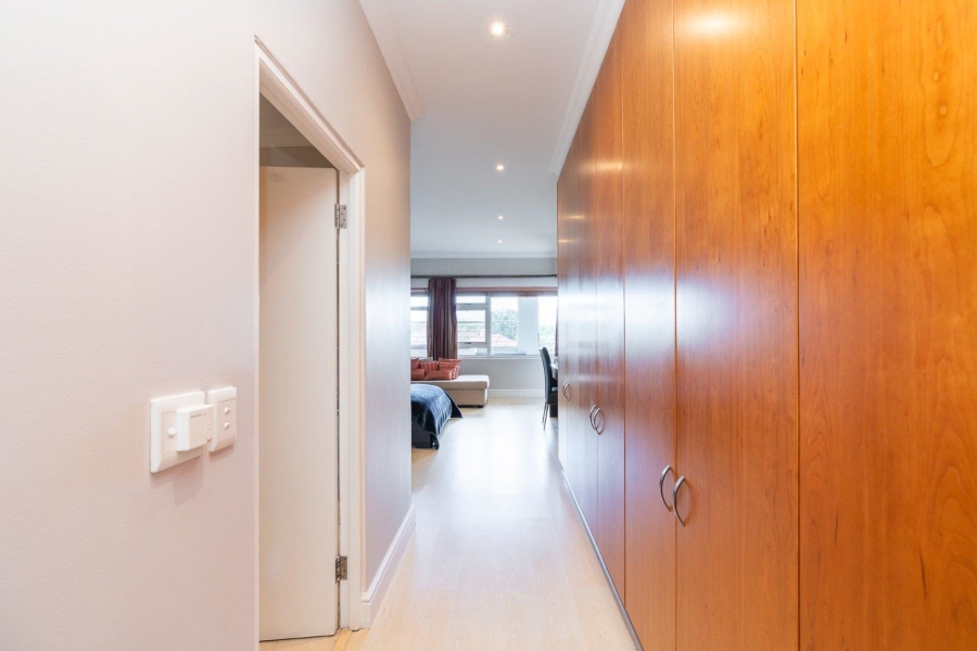 2 Bedroom Property for Sale in Mouille Point Western Cape